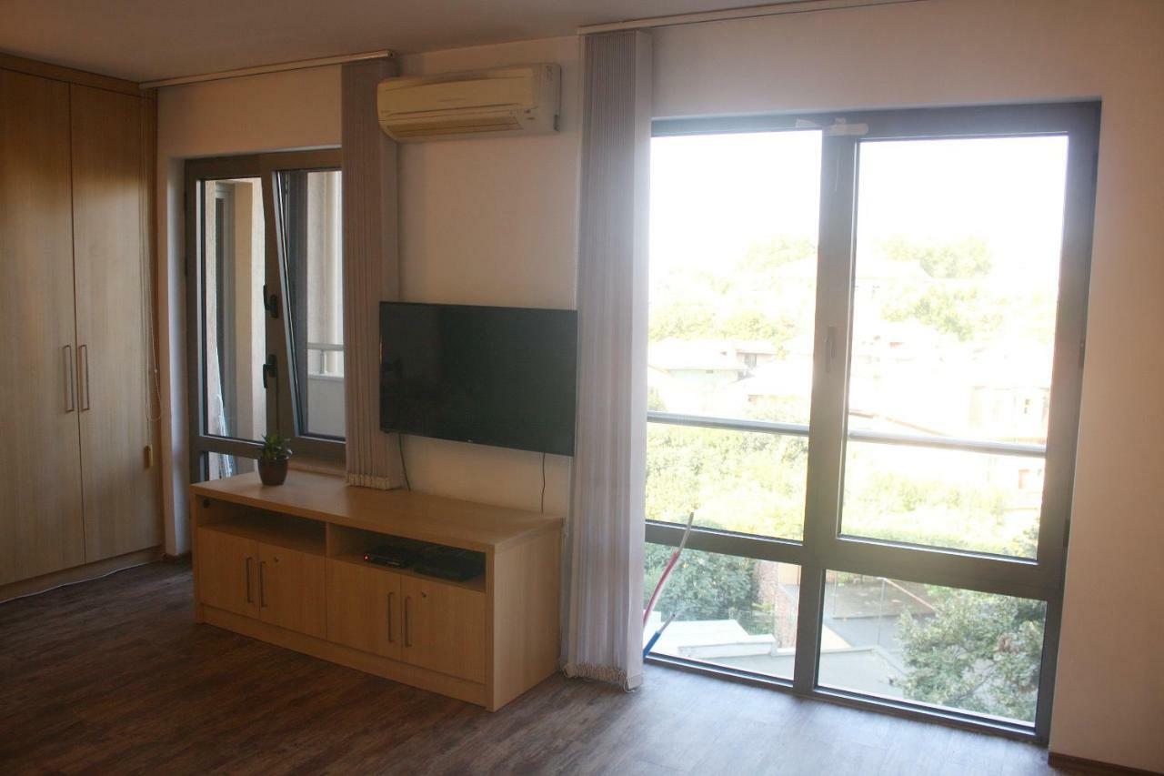 Central Square Apartment Пловдив Екстер'єр фото