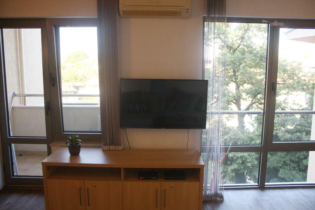 Central Square Apartment Пловдив Екстер'єр фото
