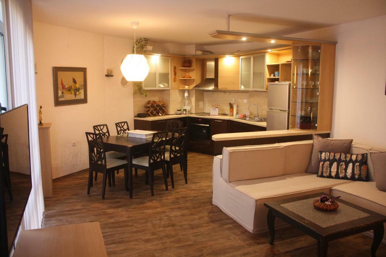 Central Square Apartment Пловдив Екстер'єр фото